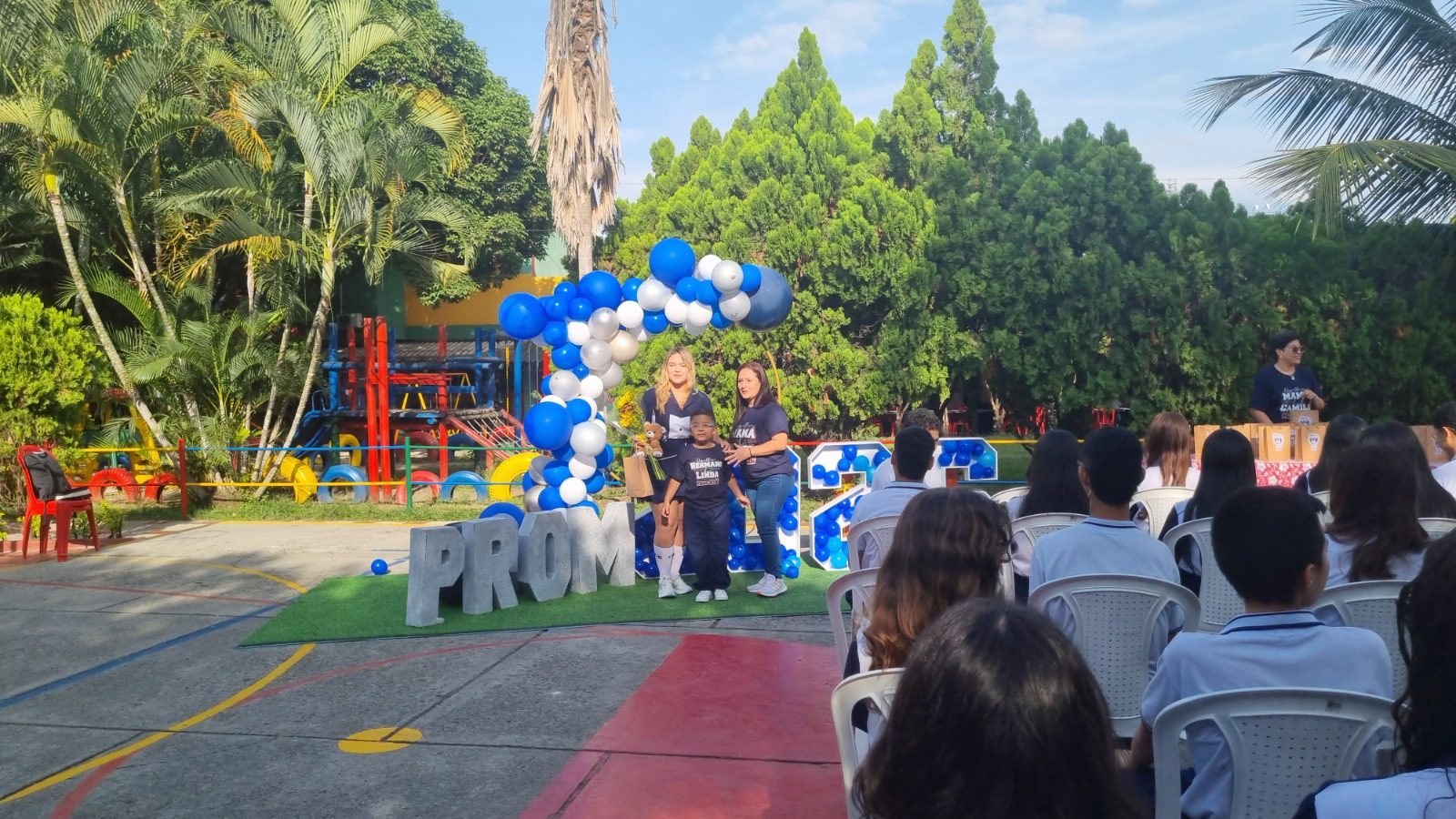 Ceremonia Entrega de Polos Grado Once Promoción 2025-2026