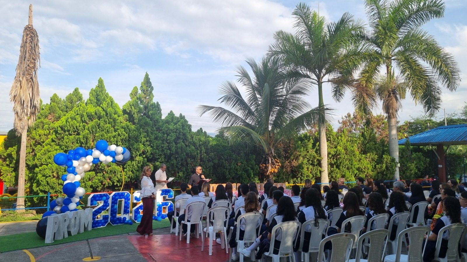 Ceremonia Entrega de Polos Grado Once Promoción 2025-2026